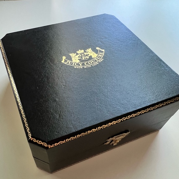 Y2K Juicy Couture Crystal Ribbon Chainlink Statement Necklace - Picture 8 of 10